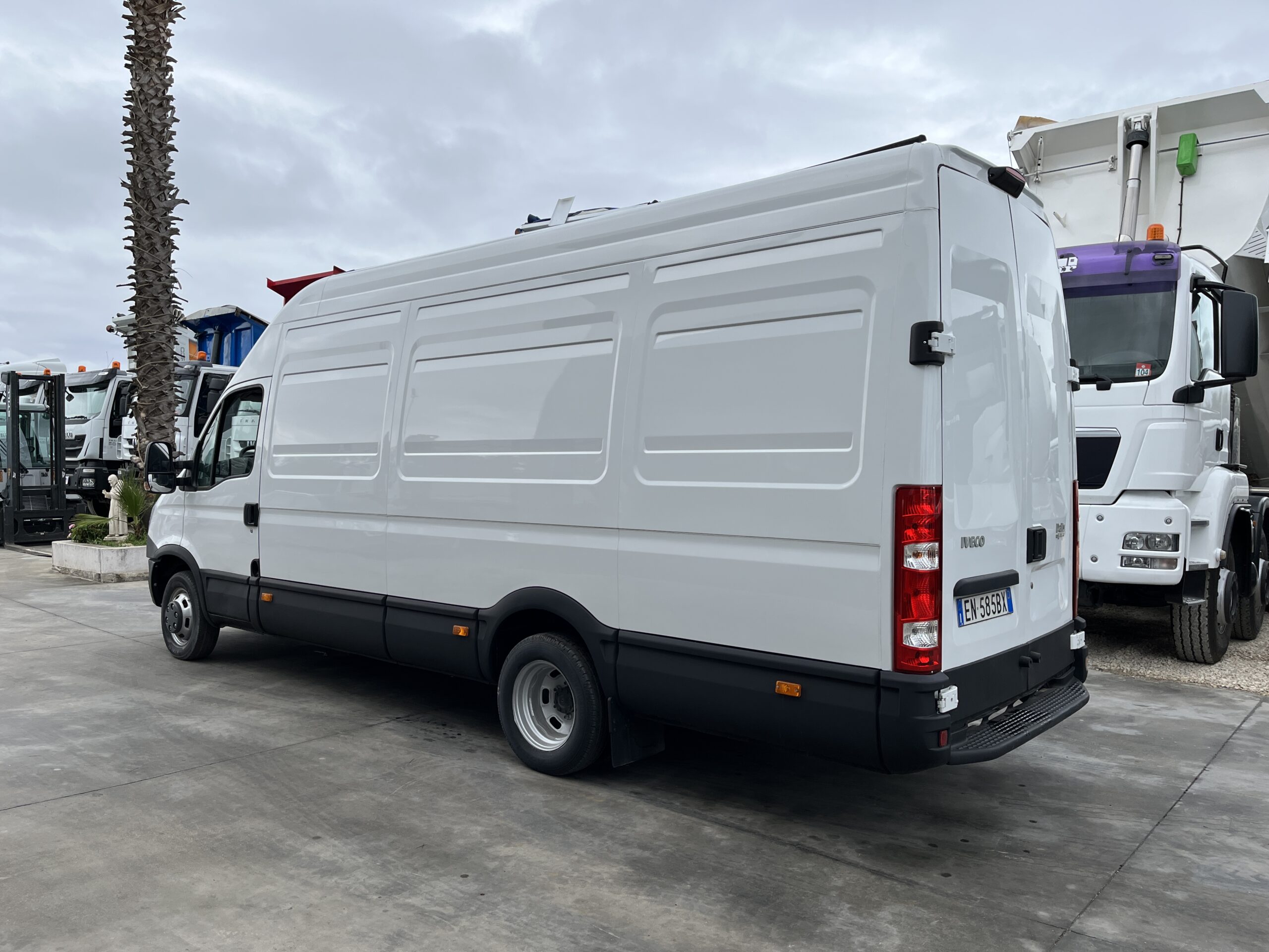 IVECO DAILY 35C21