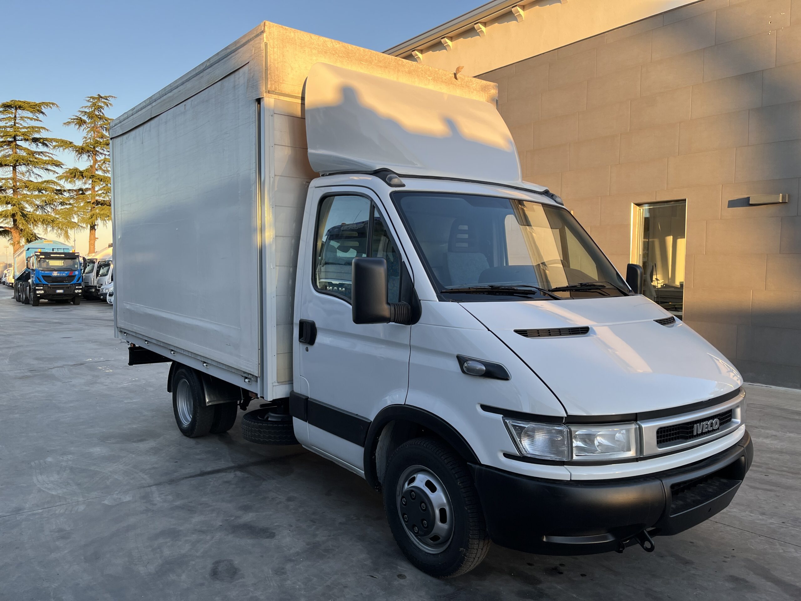 IVECO DAILY 35C17