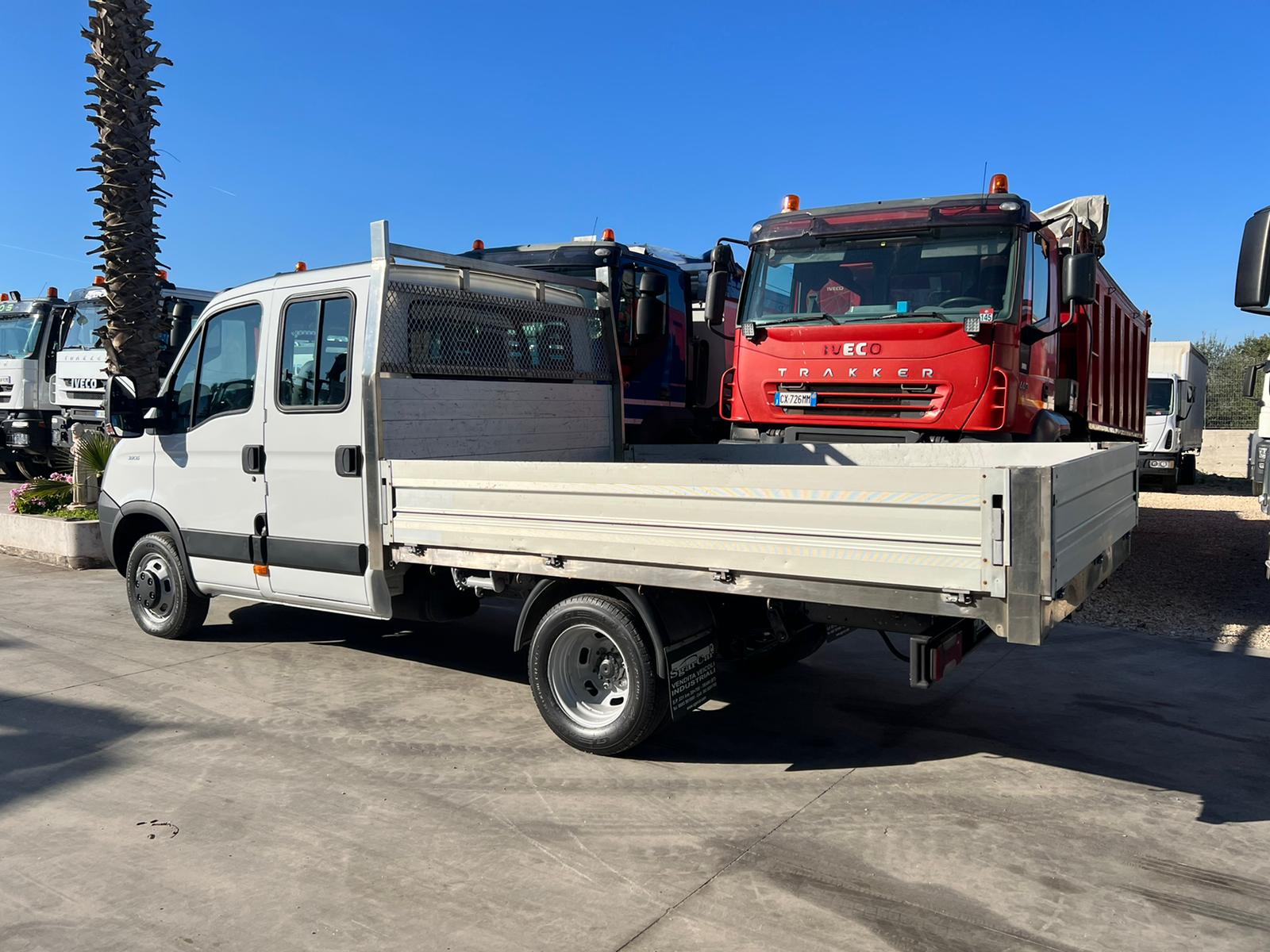 IVECO DAILY 35C15 (6+1)